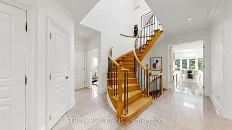 59 Norton Avenue Toronto ON M2N 4A2