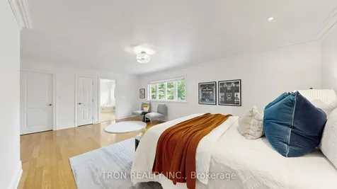 59 Norton Avenue Toronto ON M2N 4A2