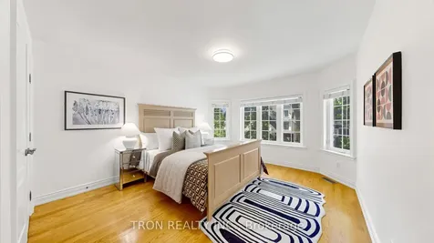 59 Norton Avenue Toronto ON M2N 4A2