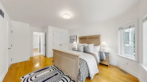 59 Norton Avenue Toronto ON M2N 4A2