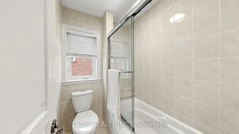 59 Norton Avenue Toronto ON M2N 4A2