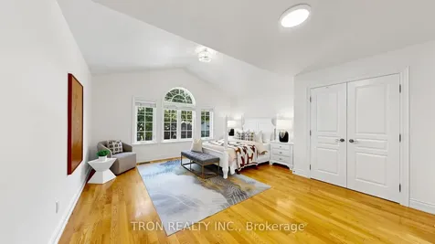 59 Norton Avenue Toronto ON M2N 4A2