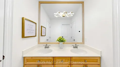 59 Norton Avenue Toronto ON M2N 4A2