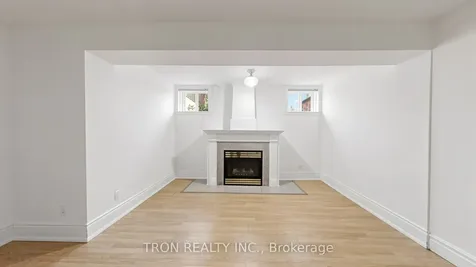 59 Norton Avenue Toronto ON M2N 4A2