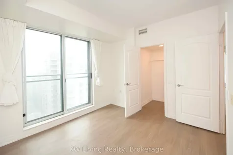 21 Hillcrest Avenue Toronto ON M2N 7K2