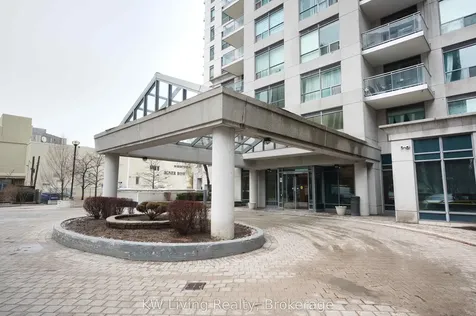 21 Hillcrest Avenue Toronto ON M2N 7K2