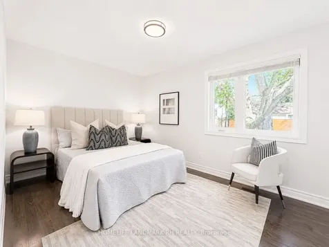 8 Southwell Drive Toronto ON M3B 2N7