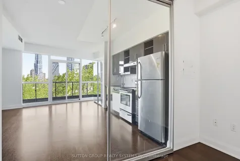 160 Vanderhoof Avenue Toronto ON M4G 2G6