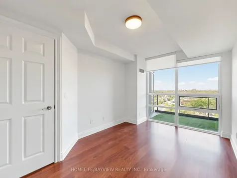 15 Greenview Avenue Toronto ON M2M 4M7