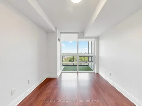 15 Greenview Avenue Toronto ON M2M 4M7