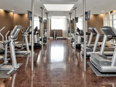 15 Greenview Avenue Toronto ON M2M 4M7