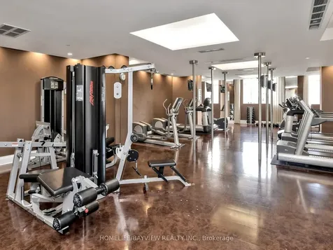 15 Greenview Avenue Toronto ON M2M 4M7