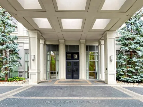 15 Greenview Avenue Toronto ON M2M 4M7