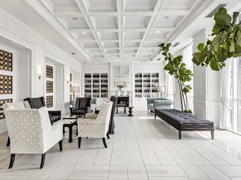 15 Greenview Avenue Toronto ON M2M 4M7