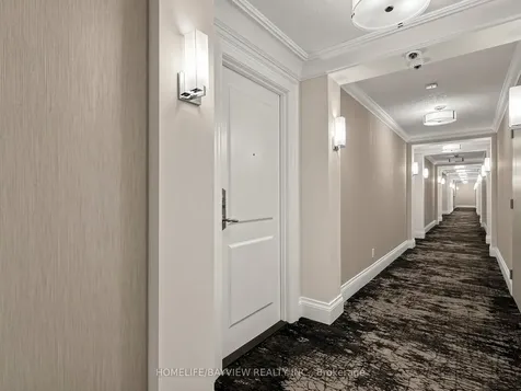 15 Greenview Avenue Toronto ON M2M 4M7