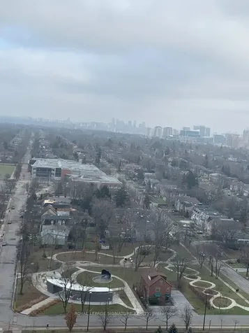 8 Hillcrest Avenue Toronto ON M2N 6Y6