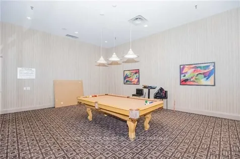 8 Hillcrest Avenue Toronto ON M2N 6Y6