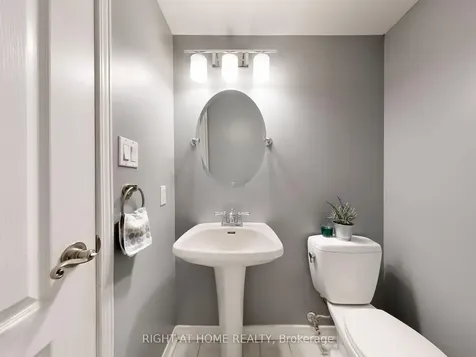 108 Finch Avenue W Toronto ON M2N 6W6