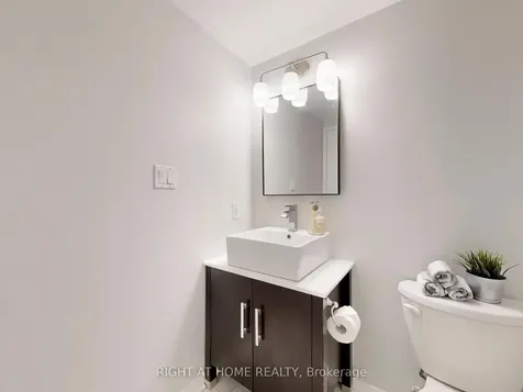 108 Finch Avenue W Toronto ON M2N 6W6