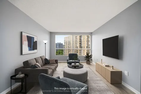 5 Concord Place Toronto ON M3C 3M8
