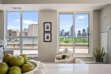 736 Spadina Avenue Toronto ON M5J 2J6