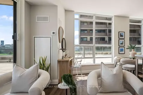 736 Spadina Avenue Toronto ON M5J 2J6