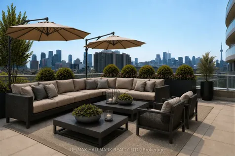 736 Spadina Avenue Toronto ON M5J 2J6