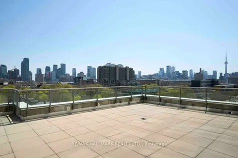 736 Spadina Avenue Toronto ON M5J 2J6