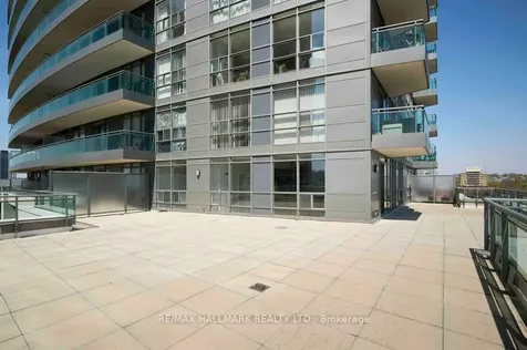 736 Spadina Avenue Toronto ON M5J 2J6