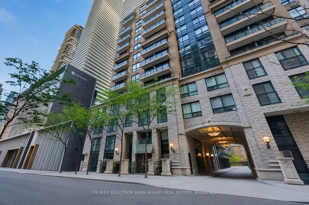 35 Hayden Street Toronto ON M4Y 3C3