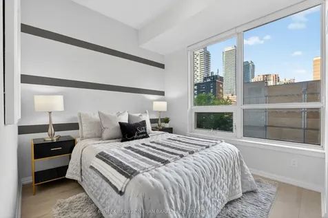 35 Hayden Street Toronto ON M4Y 3C3