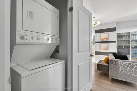 35 Hayden Street Toronto ON M4Y 3C3