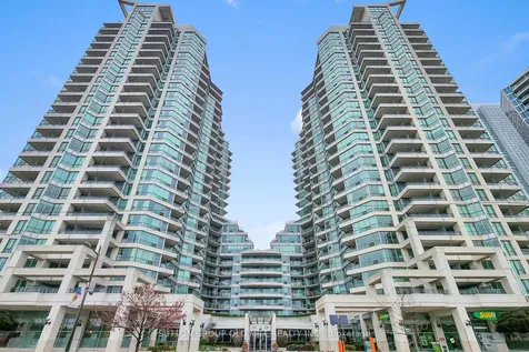 228 Queens Quay W Toronto ON M5J 2X1