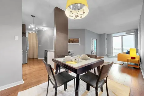 228 Queens Quay W Toronto ON M5J 2X1