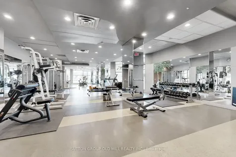 228 Queens Quay W Toronto ON M5J 2X1