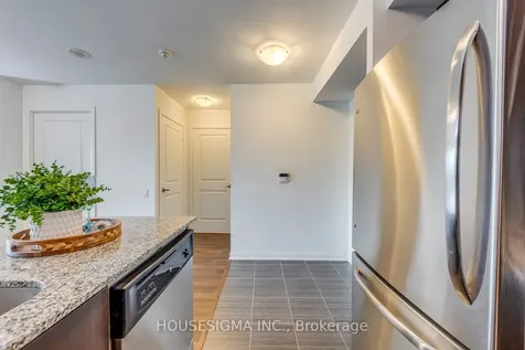 17 Anndale Drive Toronto ON M2N 2W7