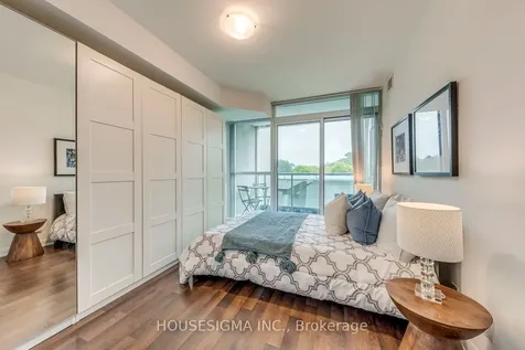 17 Anndale Drive Toronto ON M2N 2W7
