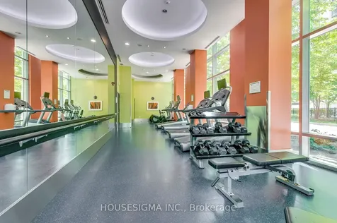 17 Anndale Drive Toronto ON M2N 2W7