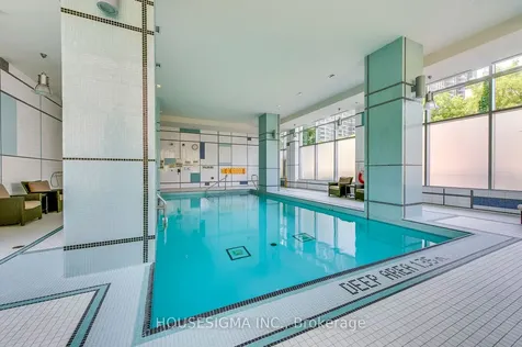17 Anndale Drive Toronto ON M2N 2W7
