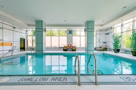 17 Anndale Drive Toronto ON M2N 2W7