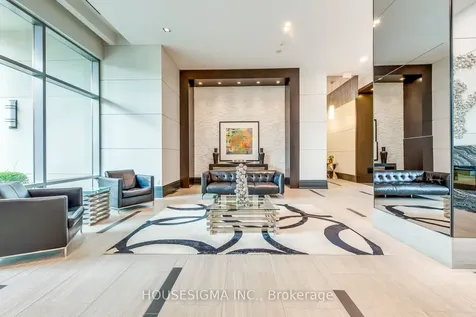 17 Anndale Drive Toronto ON M2N 2W7