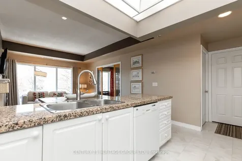 211 Randolph Road Toronto ON M4G 4H1