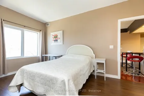 211 Randolph Road Toronto ON M4G 4H1