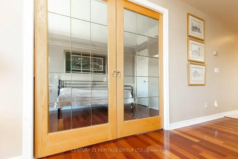 211 Randolph Road Toronto ON M4G 4H1