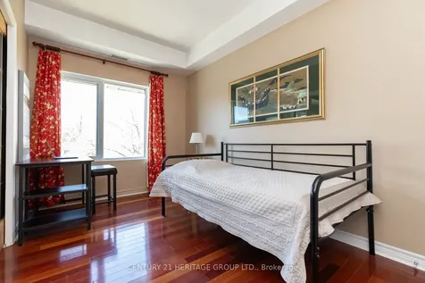 211 Randolph Road Toronto ON M4G 4H1
