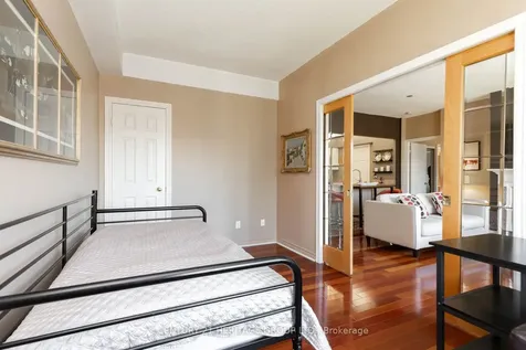 211 Randolph Road Toronto ON M4G 4H1