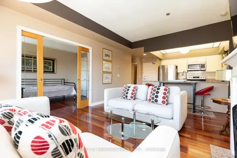 211 Randolph Road Toronto ON M4G 4H1
