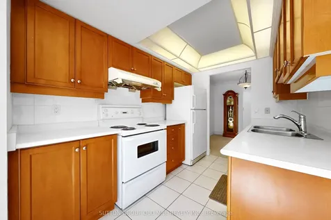 5418 Yonge Street Toronto ON M2N 6X4