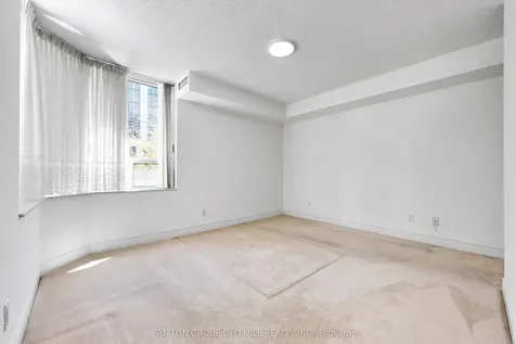 5418 Yonge Street Toronto ON M2N 6X4
