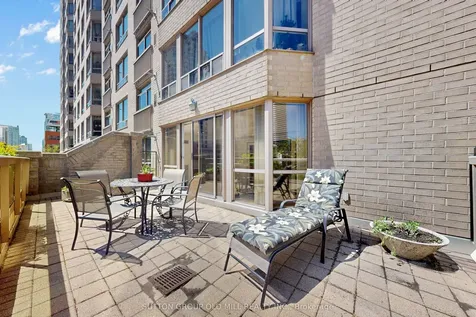 5418 Yonge Street Toronto ON M2N 6X4
